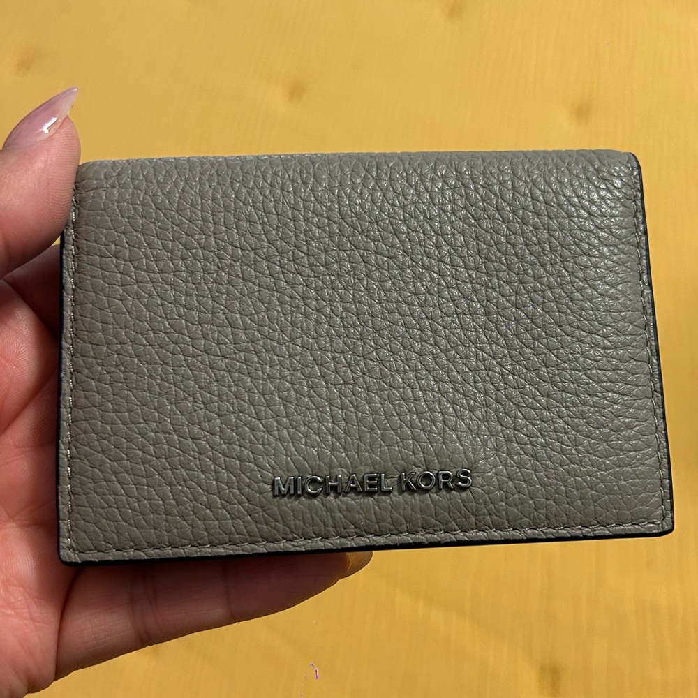 MICHAEL KORS MENS
Hudson Pebbled Leather Card Case - Birch
